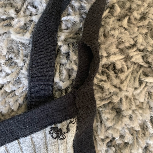 High Neck Crop Top - Picture 4 of 4